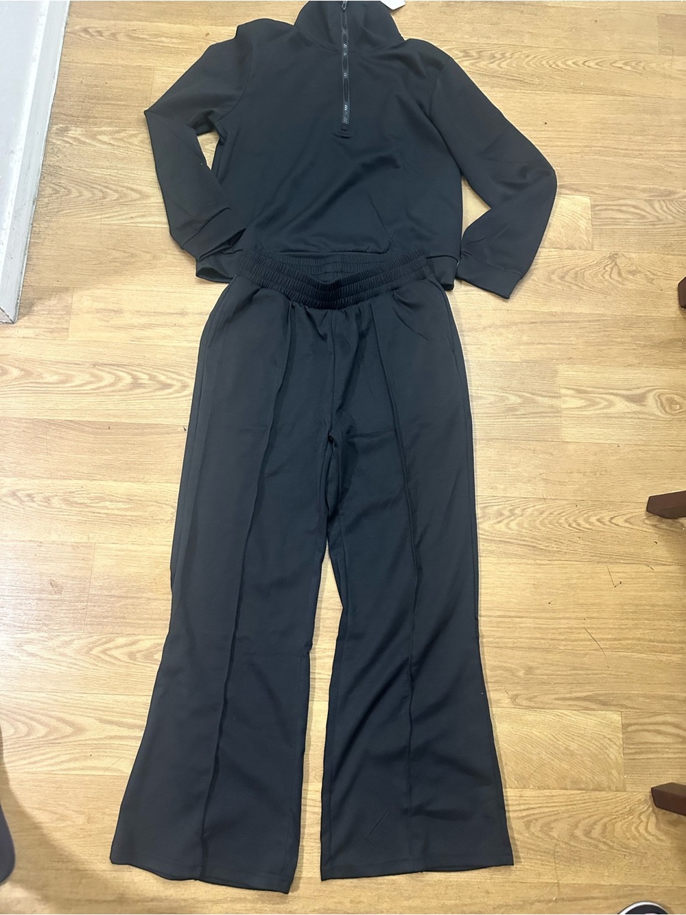 Black Wide-Leg Pull-On Pants for Women - Sleek Everyday Style